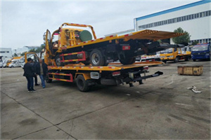 新县同城汽车补胎